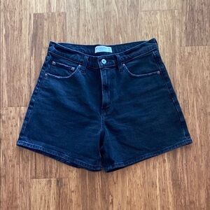 Abercrombie & Fitch high waisted dad shorts